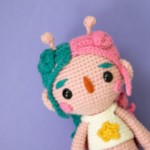 Cora Adole - boneca abelha em amigurumi - Receita em PDF